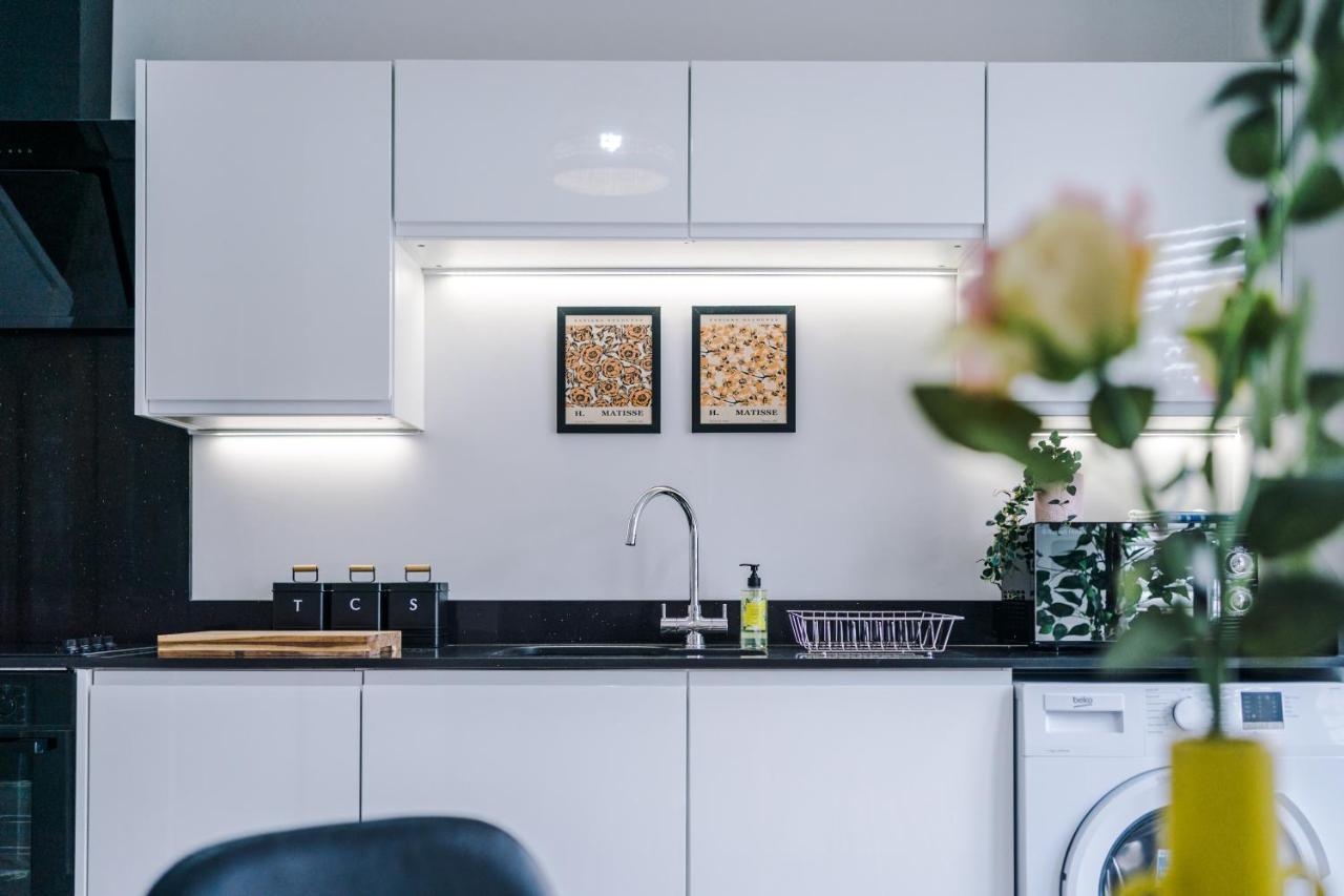 Parkview Place Serviced Apartment Coventry Exterior photo
